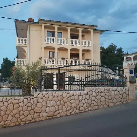 Martina * Soline (Krk)